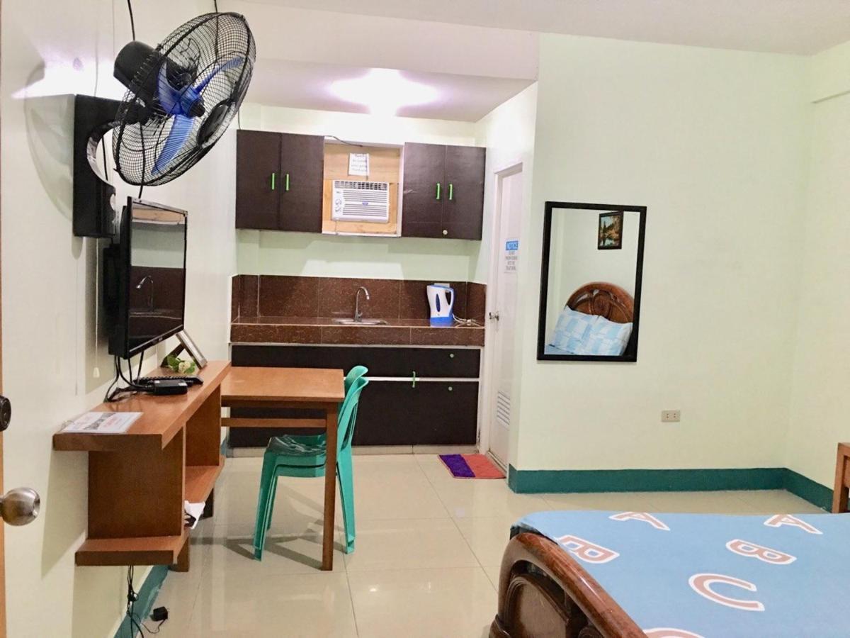 Jemz Tagaytay Budget Transient Tagaytay City ภายนอก รูปภาพ